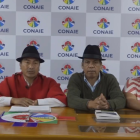 En la rueda de prensa virtual el presidente de la CONAIE estuvo acompañado de dirigentes indígenas