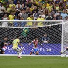 En la fecha 2 de la fase de grupos, Brasil ganó 4-1 a Paraguay.