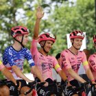 Florence (Italy), 29/06/2024.- Ecuadorian rider Richard Carapaz (C) of EF Education - EasyPost gestures next to his teammates as they pose on the stage during their team presentation before the start of the first stage of the 2024 Tour de France cycling race over 206km from Florence to Rimini, Italy, 29 June 2024. (Ciclismo, Francia, Italia, Florencia) EFE/EPA/KIM LUDBROOK