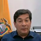 El asambleísta Luis Ricardo Alvarado se presentó, supuestamente, desde el consulado ecuatoriano en Queens a la Comisión de Fiscalización.
