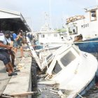Una vista de los barcos dañados después de que el huracán Beryl de categoría 5 tocara tierra con vientos devastadores y tormenta en el puerto de Bridgetown, Barbados.