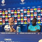 Félix Sánchez Bas y Enner Valencia recibieron a la prensa un día antes del partido contra Argentina