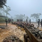 Militares intervinieron una mina de Camilo Ponce Enríquez y liberó a 46 secuestrados.