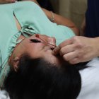 Es un tratamiento poco invasivo e indoloro, con múltiples beneficios. Libera el estrés y ansiedad.