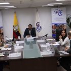 La sesión del Pleno del 10 de julio para resolver la moción de reconsideración sobre la votación por la designación de Dunia Martínez estaba fijada para las 17:00, pero inició cerca de las 19:00.