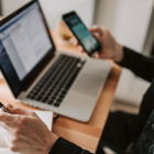 Si recibes una oferta sospechosa, es importante reportar el número de WhatsApp para ayudar a prevenir que otros caigan en la estafa.