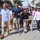El alcalde de Guayaquil, Aquiles Álvarez, participó de una actividad oficial en el noroeste de Guayaquil. Su equipo de comunicación dijo a EXPRESO que canceló su participación, ante los pedidos de versión por la denuncia. Finalmente sí asistió.