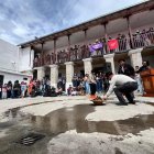 Latacunga. Los taitas realizaron un ritual para atraer las buenas energías.
