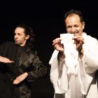 La improvisación es el punto de partida de esta cómica obra teatral que se estrena el jueves 18 de julio. 

Producción realioza para la obra de teatro EN-CONTRASTE, dentro de la Casa de la Cultura Ecuatoriana.

Foto: Almudena Grandal / La Metro
Edición: Andrés Páez / La Metro