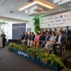 Representantes empresariales y de universidades, en el lanzamiento de la iniciativa.