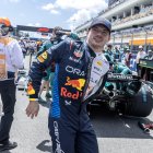 Miami Gardens (United States), 04/05/2024.- Red Bull Racing driver Max Verstappen of the Netherlands prepares for the Sprint race at Formula One Miami Grand Prix, in Miami Gardens, Florida, USA, 04 May 2024. On 01 May 2024, Red Bull Racing has declared that Chief Technical Officer Adrian Newey will depart from the Red Bull Technology Group in the first quarter of 2025. (Fórmula Uno, Países Bajos; Holanda) EFE/EPA/CRISTOBAL HERRERA-ULASHKEVICH
