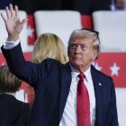 Es el primero desde que una ráfaga de disparos lo interrumpió a mitad de frase en un intento de asesinato durante un mitin en Pensilvania.