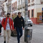 1. Viviendas. Todavía hay casas en el casco comercial, sin embargo, ha disminuido la cantidad de residentes.