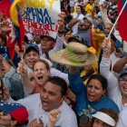 Simpatizantes del candidato a la Presidencia de Venezuela por la Plataforma Unitaria Democrática (PUD), Edmundo González Urrutia.