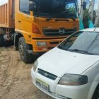 El pasado 5 de junio, el conductor de una volqueta que vertía desechos en la quebrada Matacucho fue sancionado.