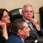 Ricardo Bonilla, ministro de Hacienda de Colombia, es investigado por presuntas irregularidades.