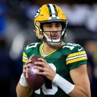 El mariscal de campo pasó a liderar un ranking histórico en su posición.