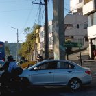 El primer choque se produjo en el sector de Monjas y dejó cables esparcidos sobre la vía.