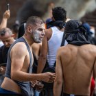 Manifestantes se enfrentan a la Guardia Nacional Bolivariana (GNB), por los resultados de las elecciones presidenciales.