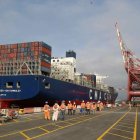 Buque CMA Alexander Von Humboldt, uno de las más grandes embarcaciones que ha atracado en el puerto de Callao.