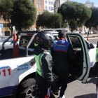 Detenido. Un ciudadano de nacionalidad extranjera fue el primer detenido por circular a 64 km/h, fuera del rango moderado. Fue trasladado al Complejo Judicial del sur para la audiencia.