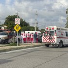 Personal de la Cruz Roja en la zona donde fue asesinado el presidente de la Federación de Cámaras Nacionales de Comercio (Fecanaco), Julio Almanza Armas, en Matamoros (México).