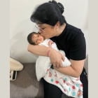 Victoria Ruffo y su nieta.