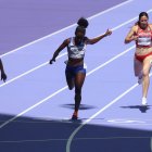 Nicole Caicedo quedó descalificada de los 400 metros planos.