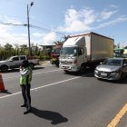 Los agentes de tránsito hacen controles de velocidad programados los martes, jueves y sábados en distintos puntos de la ciudad.