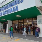 Edificio. En el hospital José Carrasco Arteaga laboraban varios parientes de Argudo. Varios ocupaban cargos donde no tenían títulos que avalen ese puesto.