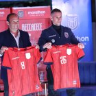 En medio de la presentación del nuevo DT de la selección de Ecuador, Sebastián Beccacece, se hizo oficial la camiseta para las eliminatorias.