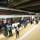 Accesos. El metro modificó los ingresos a dos estaciones por el evento.
