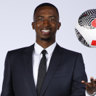 Willian Pacho fue presentado en las páginas del PSG.