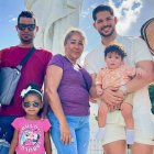 Renier con su familia.