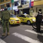 En la calle Antonia Vela se están ejecutando controles desde hace más de un mes, pero aún hay zozobra.