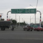 Ese es el cerco de seguridad levantado en la avenida Leopoldo Freire, cerca de la cárcel de Riobamba, desde hace ya varios meses.