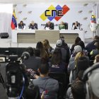 Integrantes del Consejo Nacional Electoral (CNE) de Venezuela en una sesión.
