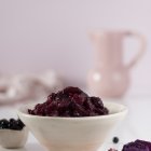 Incorporar la mora en tu dieta diaria es sencillo y puede aportar numerosos beneficios para la salud.