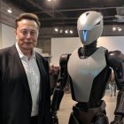 Imagen referencial de Elon Musk y Grok, inteligencia artificial de X.