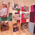 Arte. La exposición muestra a las mascotas con sus propietarios.