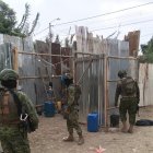 Fuerzas Armadas allanó un domicilio donde se almacenaba el combustible.