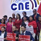 Elsa Guerra y Gary Espinoza también aceptaron sus precandidaturas para asambleístas nacionales.