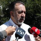 Pabel Muñoz defendió la compra de vehículos nuevos para él y los concejales. Habló de un informe de riesgos sobre su seguridad.