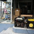 Las empresas han debido recurrir a su propia generación de energía.