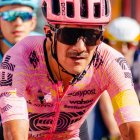 Richard Carapaz llegó a la meta con el pelotón de favoritos de la Vuelta a España.