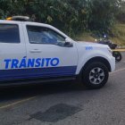 Imagen referencial. Los agentes de tránsito bloquearon un carril de la avenida Simón Bolívar, para atender la emergencia.