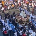 Procesión. Miles de feligreses recorren sector del suburbio de Guayaquil.