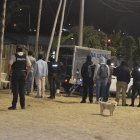 La Policía y criminalística realizaron el levantamiento de los cuerpos