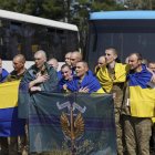 Los prisioneros de guerra ucranianos liberados del cautiverio ruso este sábado 24 de agosto del 2024.