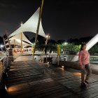 Es un día particular y un equipo de EXPRESO hizo una visita en el sitio, tanto en el día como en la noche, y notó que hay zonas inutilizadas, incluso zonas de juegos o locales comerciales. La oscuridad se asienta.